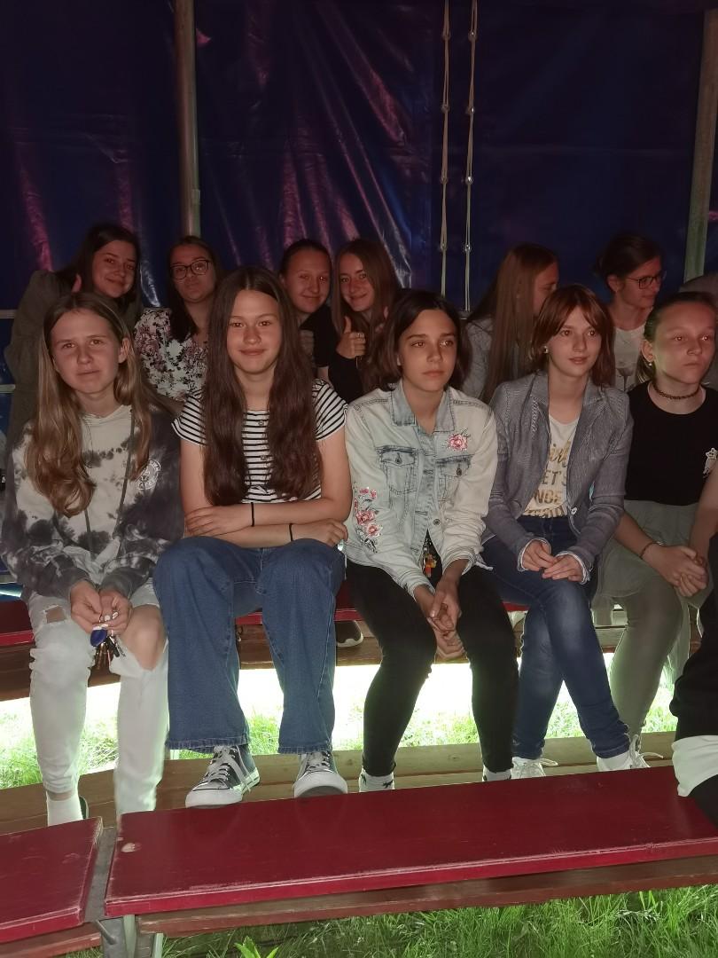 Cirkus ve škole