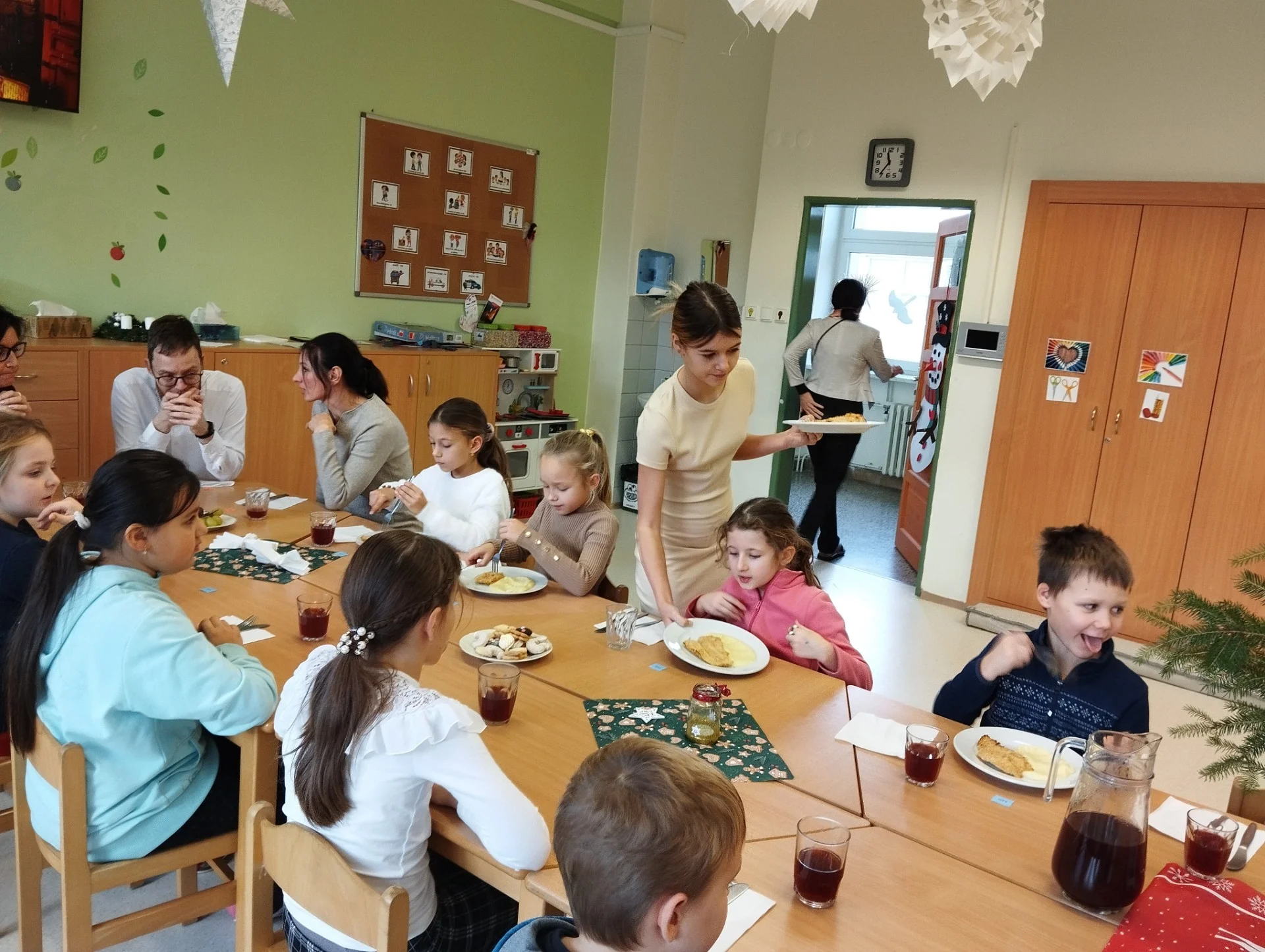 Slavnostní vánoční oběd 20. 12.
